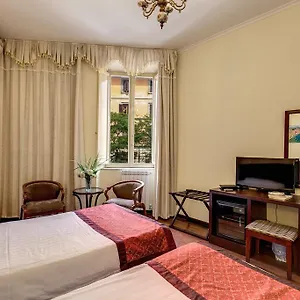 Pensión New Albatros Checkin Portafortuna Guesth House, Roma