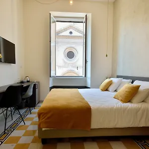 Pensión With A View 105, Roma